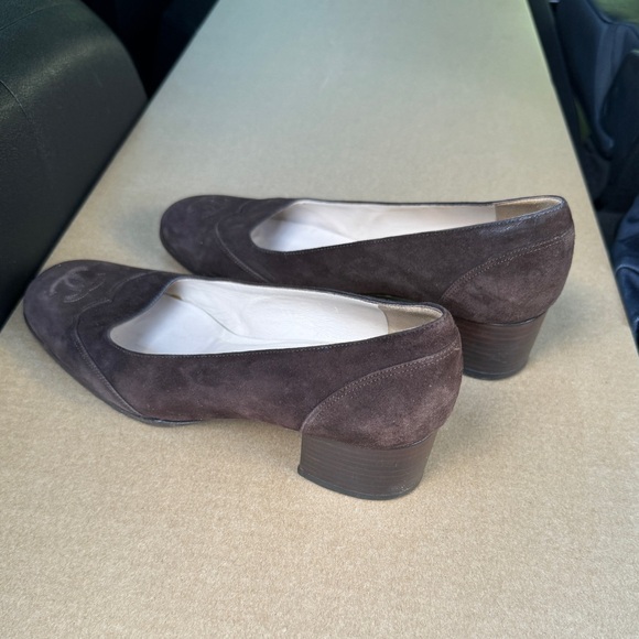Chanel Block Heel Pumps size 37 - Picture 2 of 4